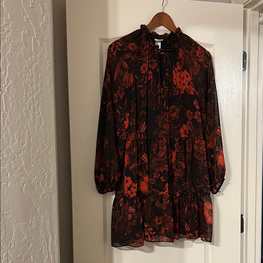 H&M Red and Black Ruffled Tie Front Dress